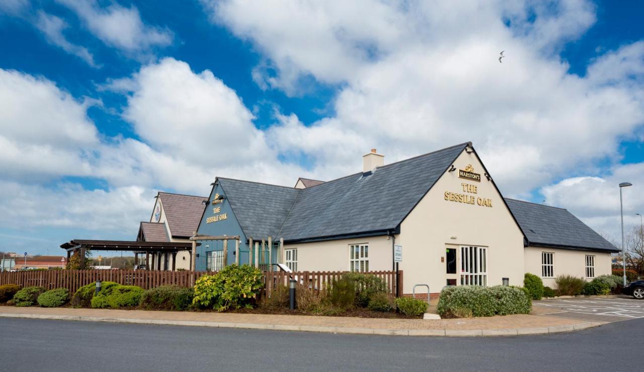 Sessile Oak, Llanelli By Marston'S Inns Екстер'єр фото